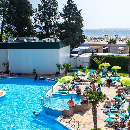Grand Sunny Hotel