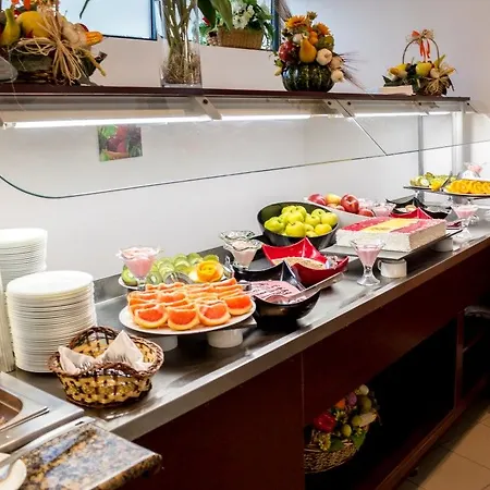 Hotel Grand Sunny 4*